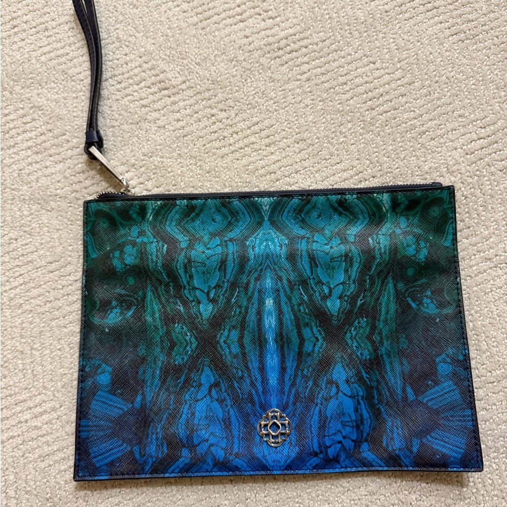 rafē Leather wristlet